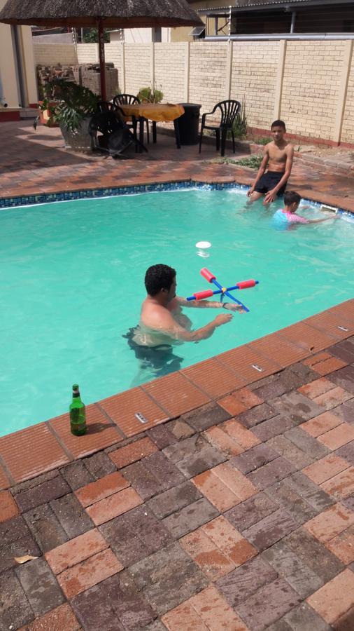 Guesthouse Villa Nina Okahandja Bagian luar foto