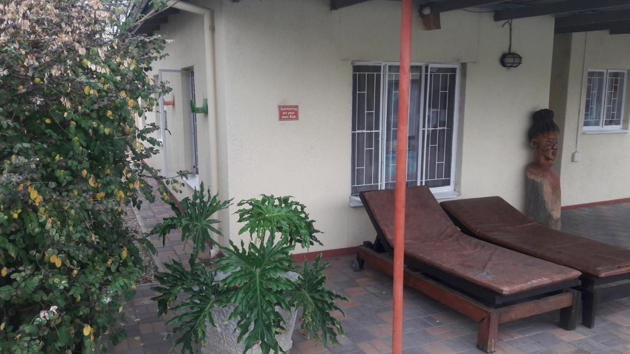 Guesthouse Villa Nina Okahandja Bagian luar foto